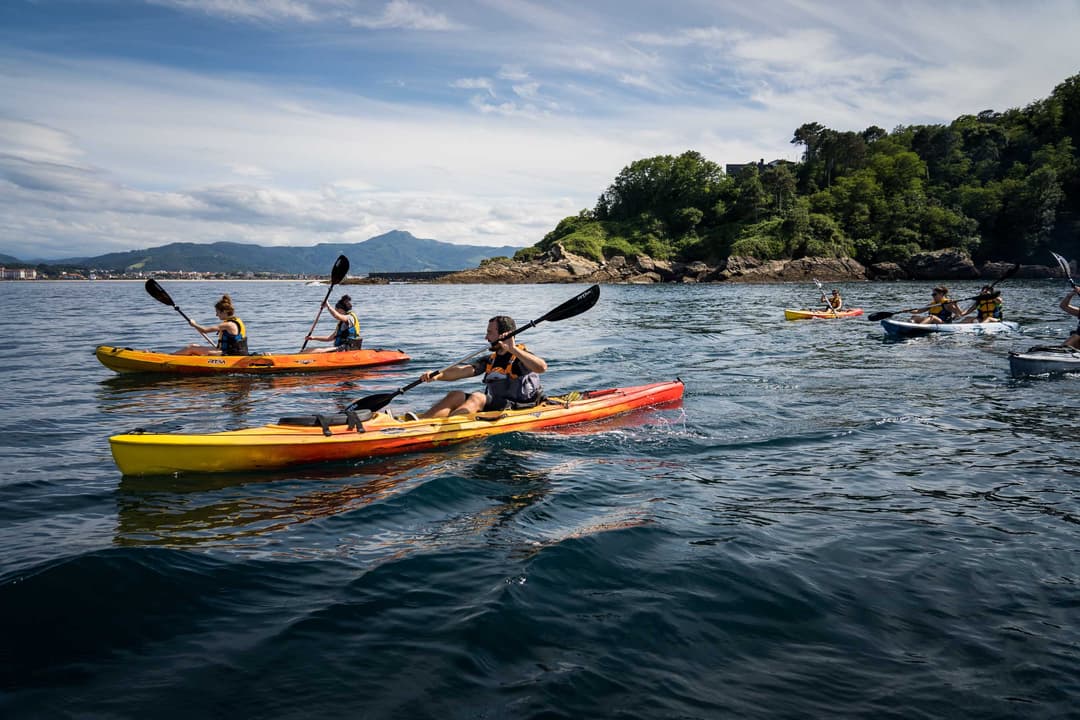 EXCURSIÓN - Kayak + Snorkel en Hondarribia